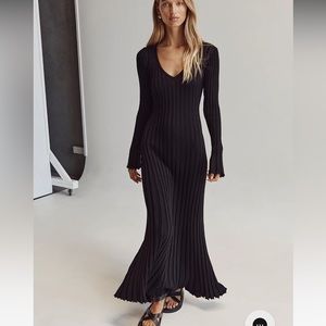 DISSH REIGN BLACK SLEEVED KNIT MIDI DRESS